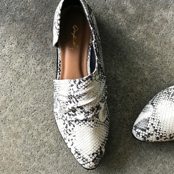 1 left! Qupid Tuxedo Python Snake Open Side Flat - Picture 4 of 8